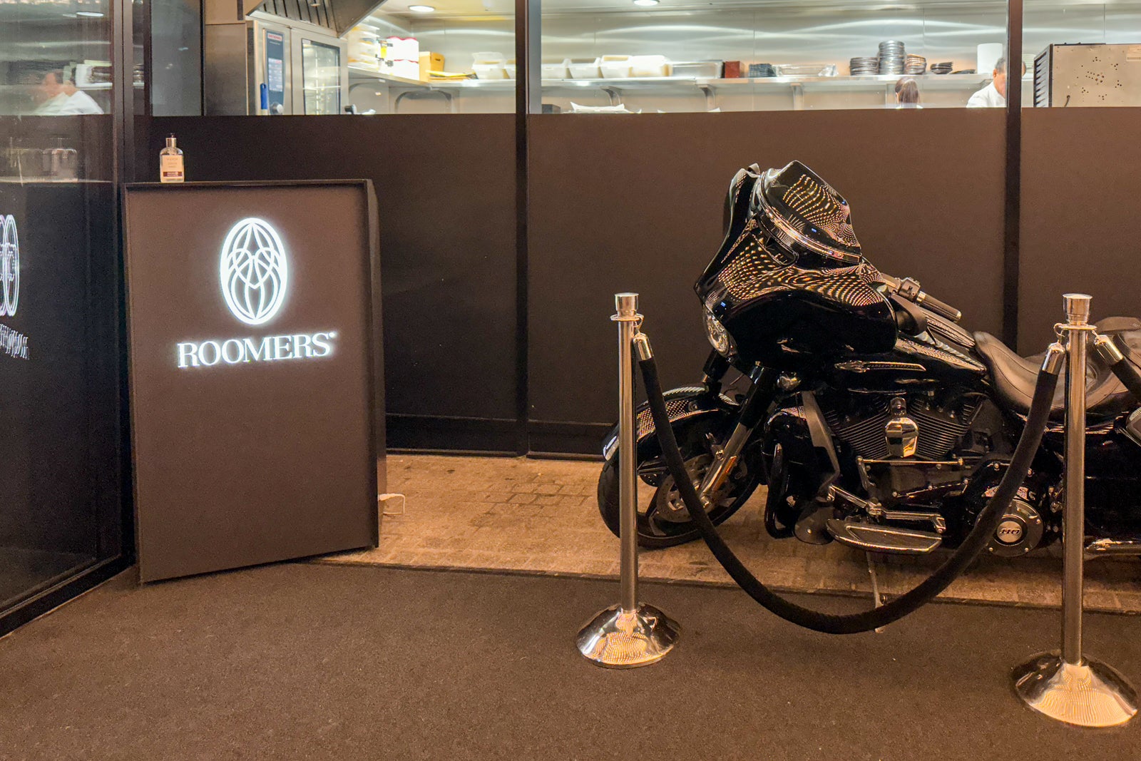 You are currently viewing Big-brand perks, boutique personality: Review of Roomers Munich hotel