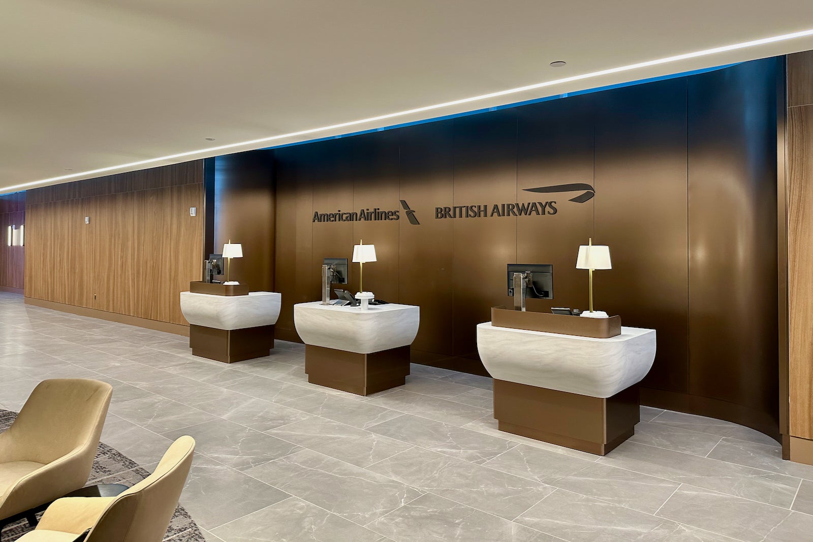 You are currently viewing 1st look: American Airlines, British Airways unveil 3 gorgeous lounges in JFK’s Terminal 8