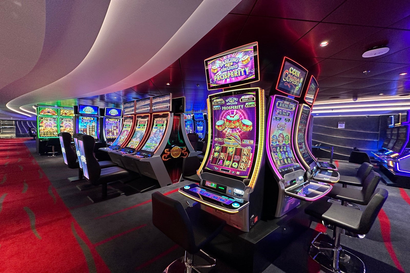 You are currently viewing Cruise ship casinos: Everything you need to know about gambling at sea