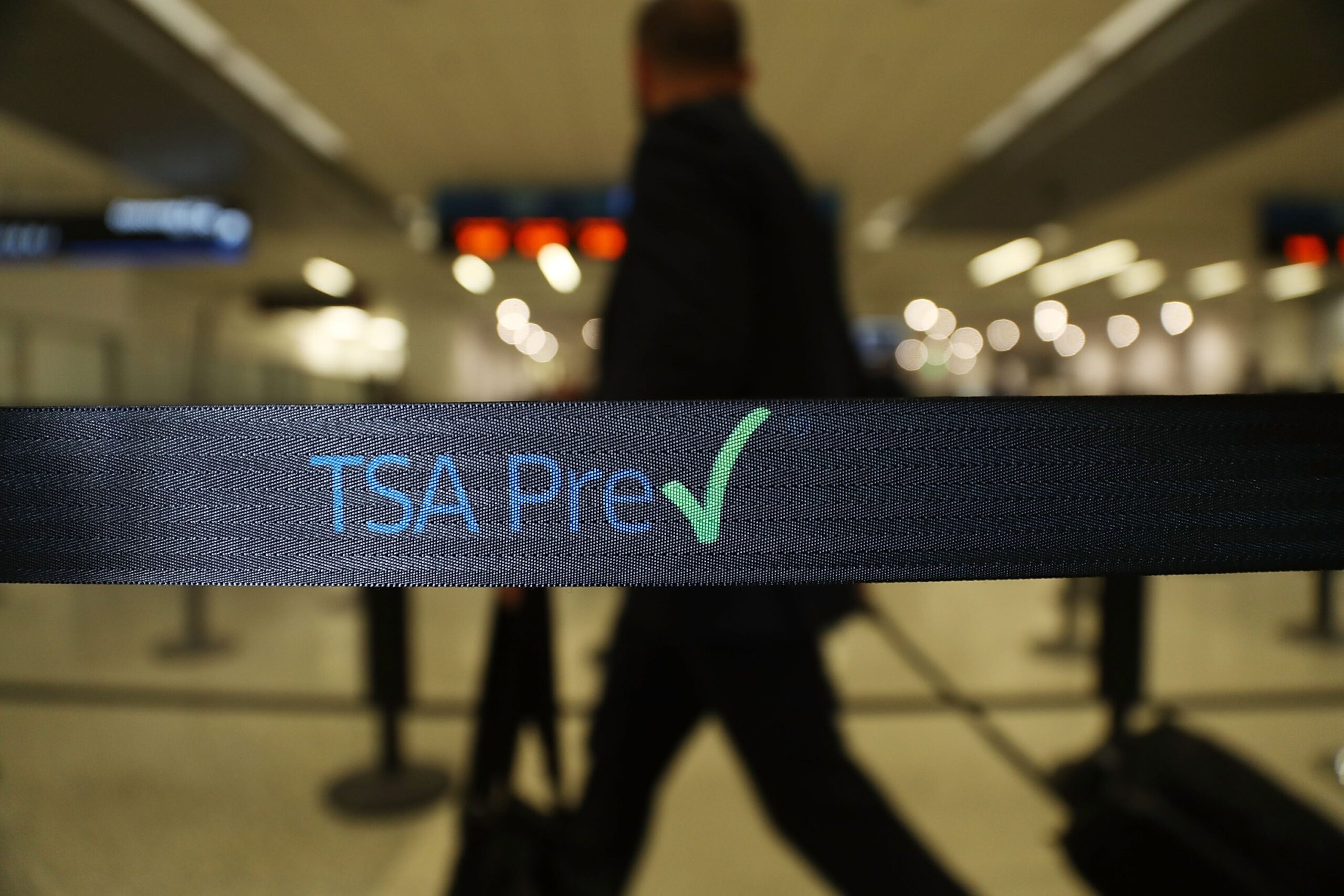You are currently viewing Should you get Global Entry or TSA PreCheck?