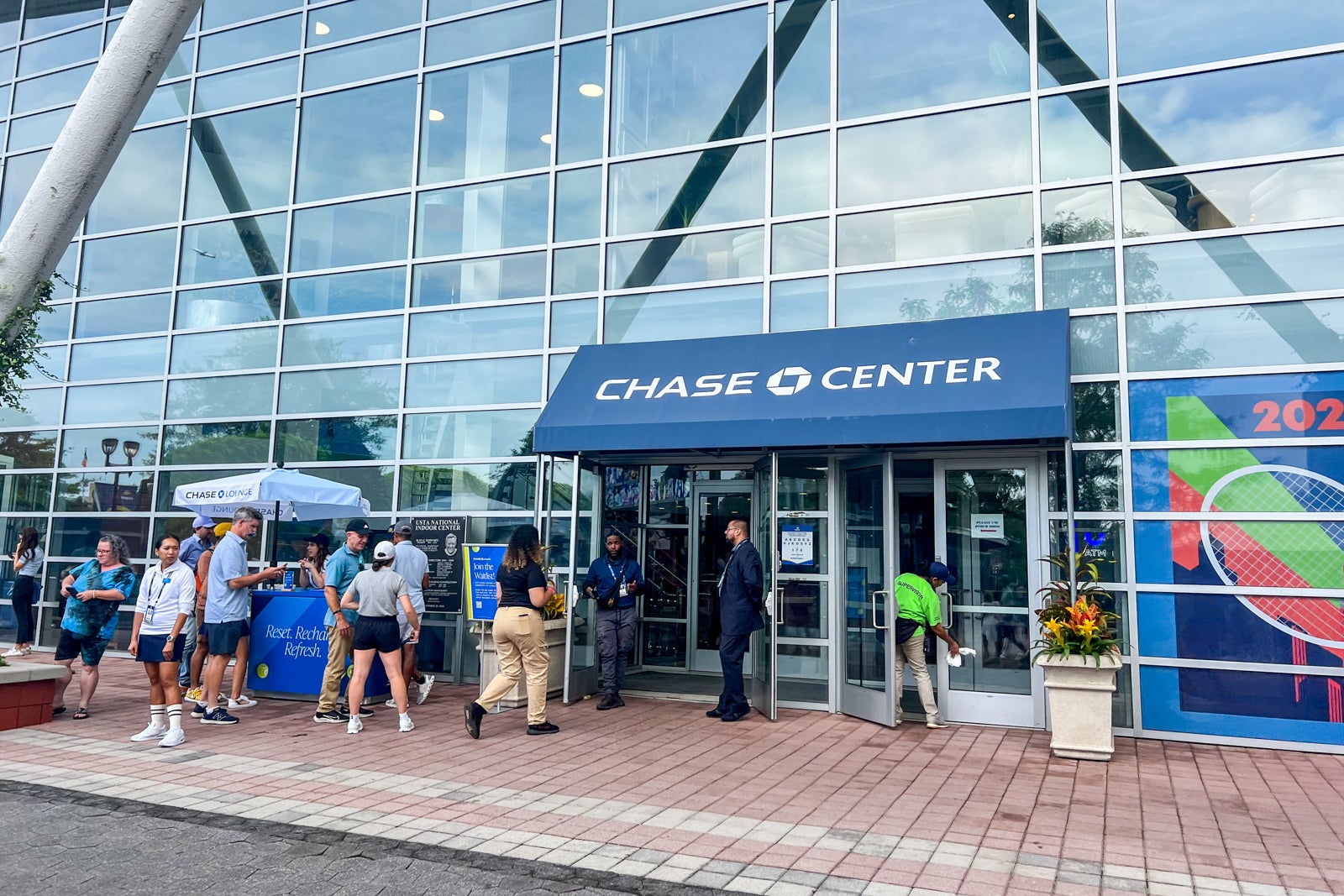 You are currently viewing Where tennis isn’t even the main event: A review of the Chase Lounge and Terrace at the US Open