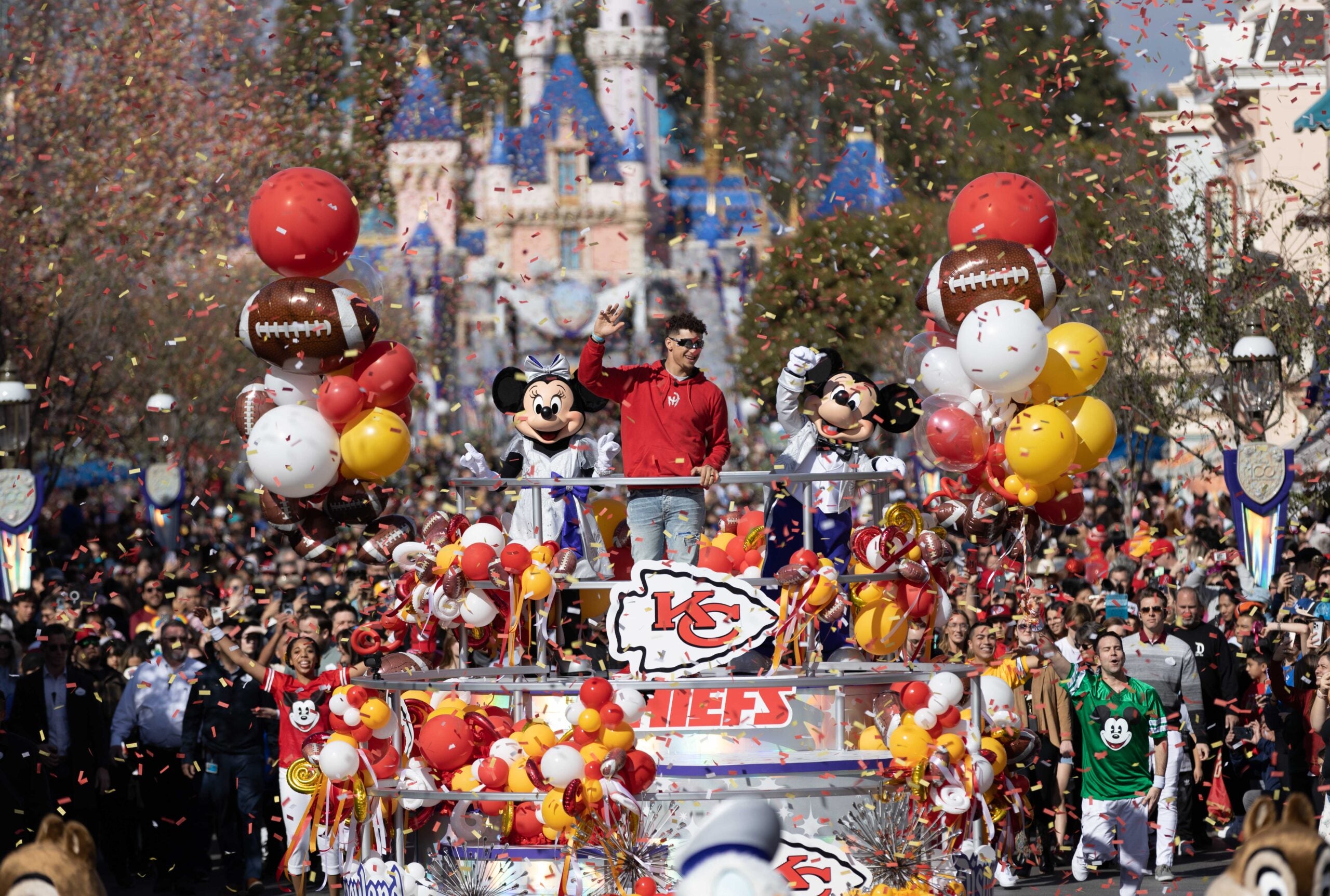 You are currently viewing Why Super Bowl winners say, ‘We’re going to Disney!’