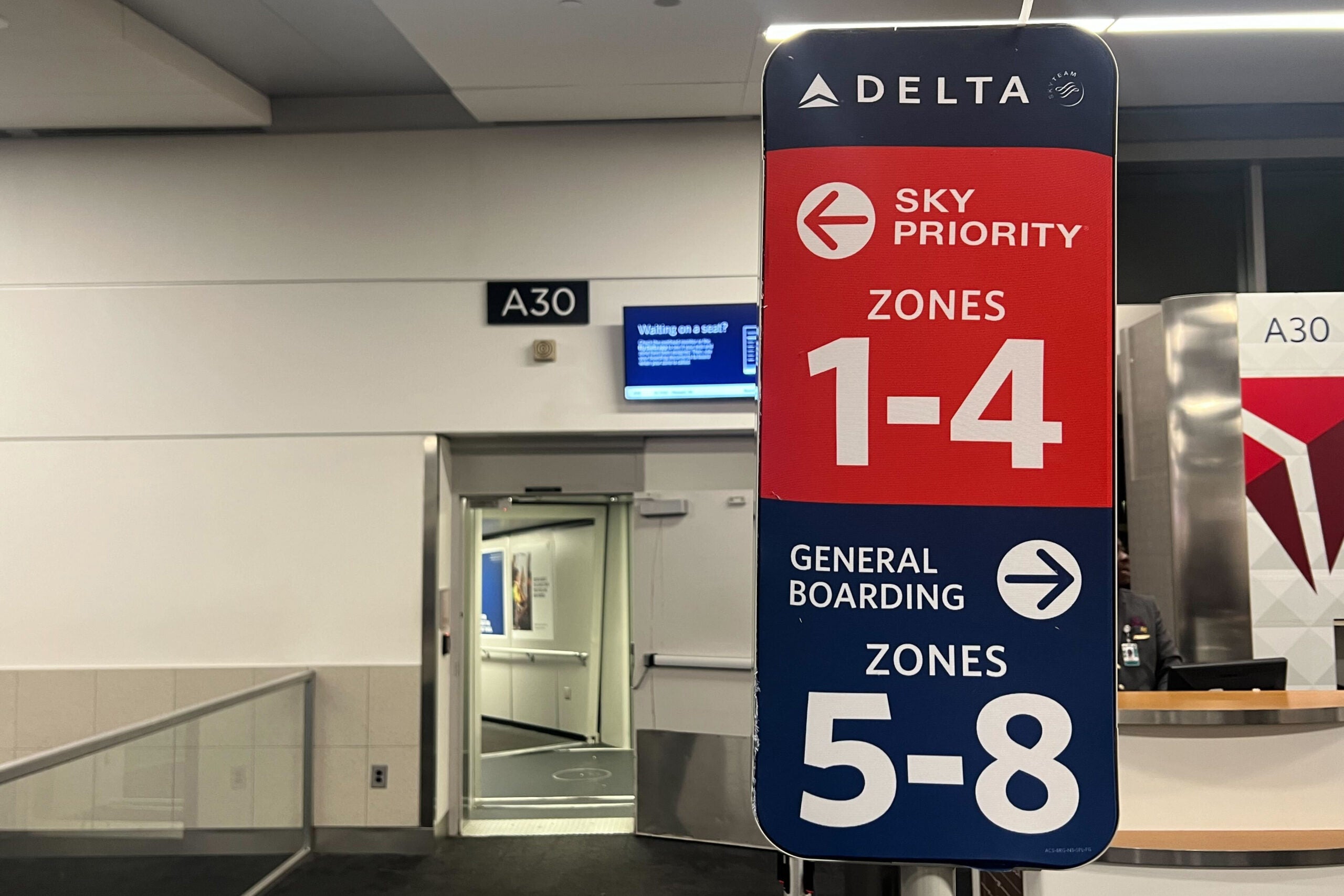 You are currently viewing Delta rolls out new boarding process, replaces groups with numbers