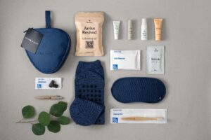 Read more about the article United debuts redesigned amenity kits, children’s pack