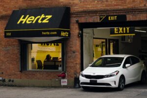 Read more about the article New Hertz Gold Plus Rewards promotion lets elite members gift status to friends and family