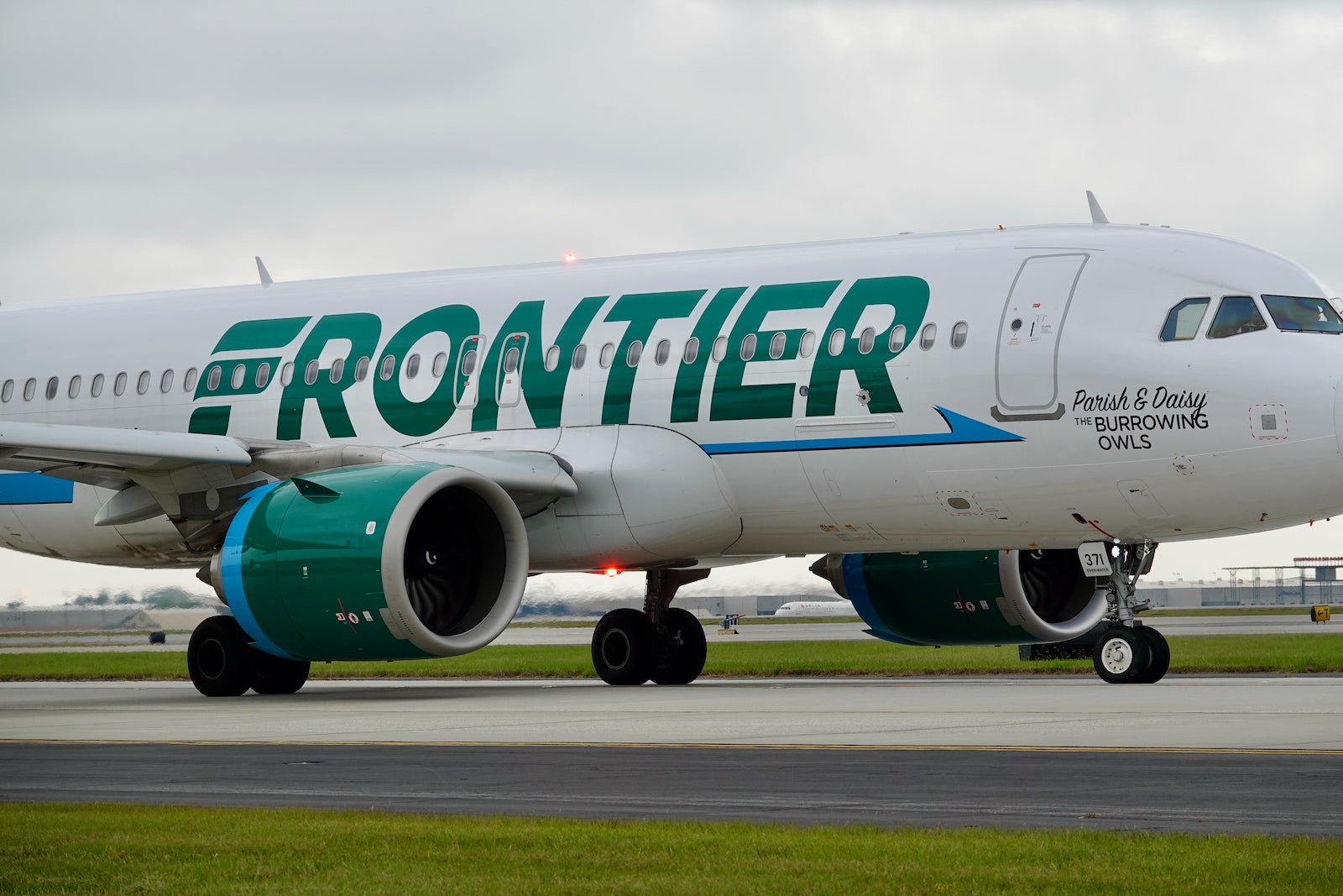 You are currently viewing Frontier adds 3 new flights from New York JFK, including longest transcon route yet