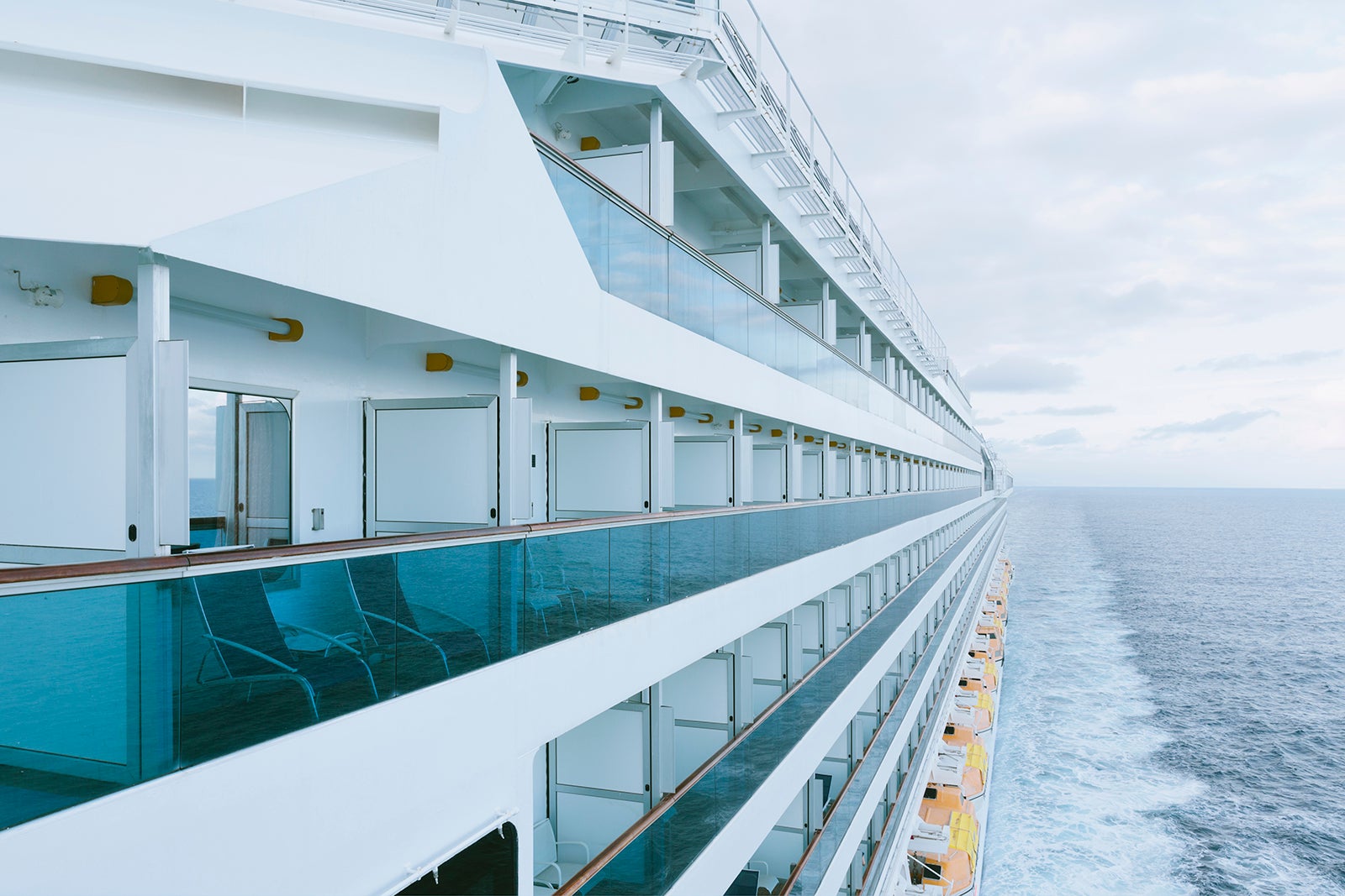 Read more about the article 5 reasons to turn down a cruise ship cabin upgrade