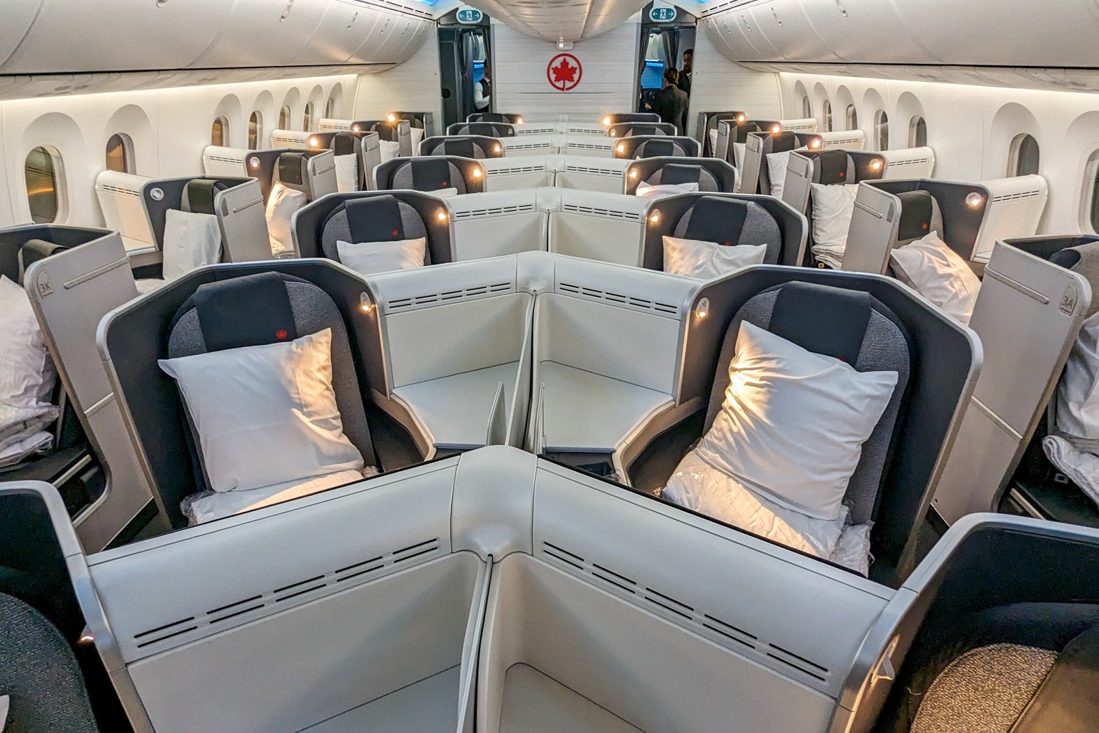 Read more about the article Deal alert: Up to 25% off Air Canada Aeroplan award redemptions