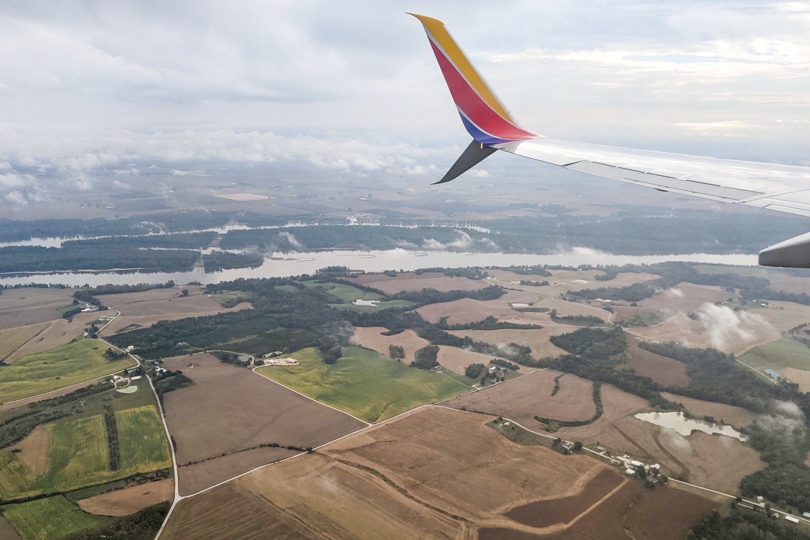 Read more about the article Southwest is dropping its ‘bags fly free’ policy — but here’s how you can still check a bag without paying