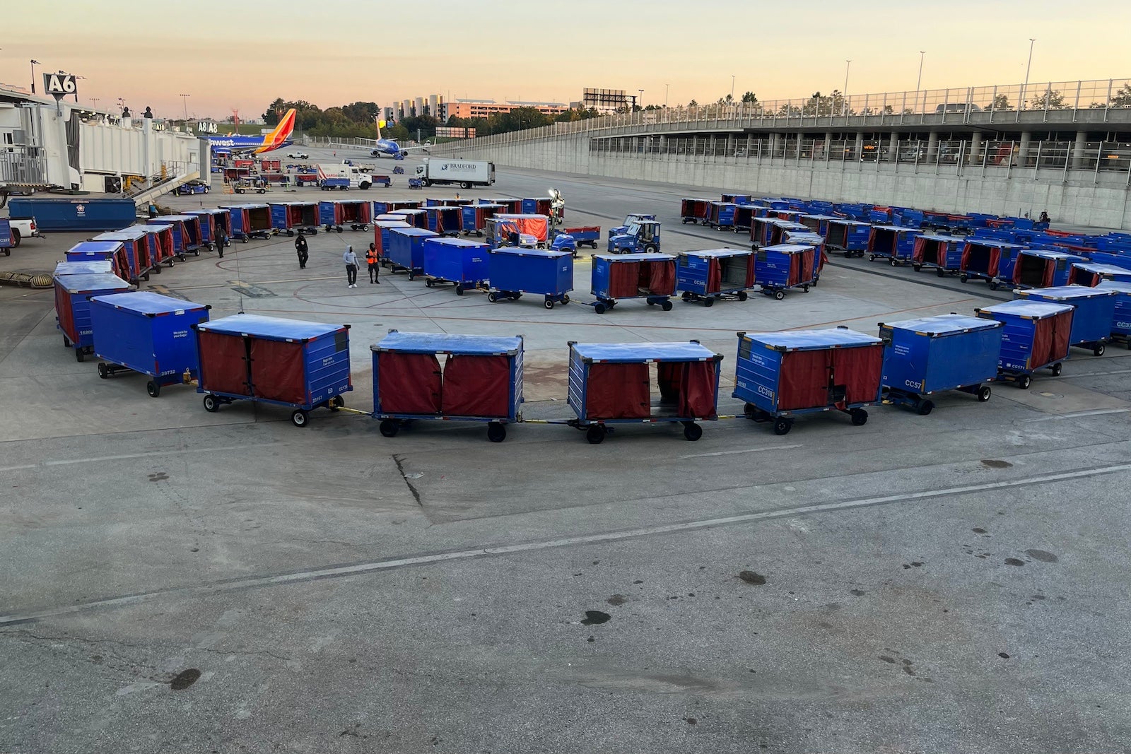 You are currently viewing Shocker! Bags no longer fly free on Southwest Airlines — for most customers