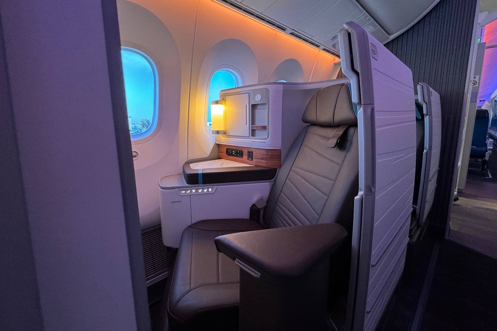 Read more about the article Deal of the day: Book first-class flights to Hawaii starting at 24,500 credit card points