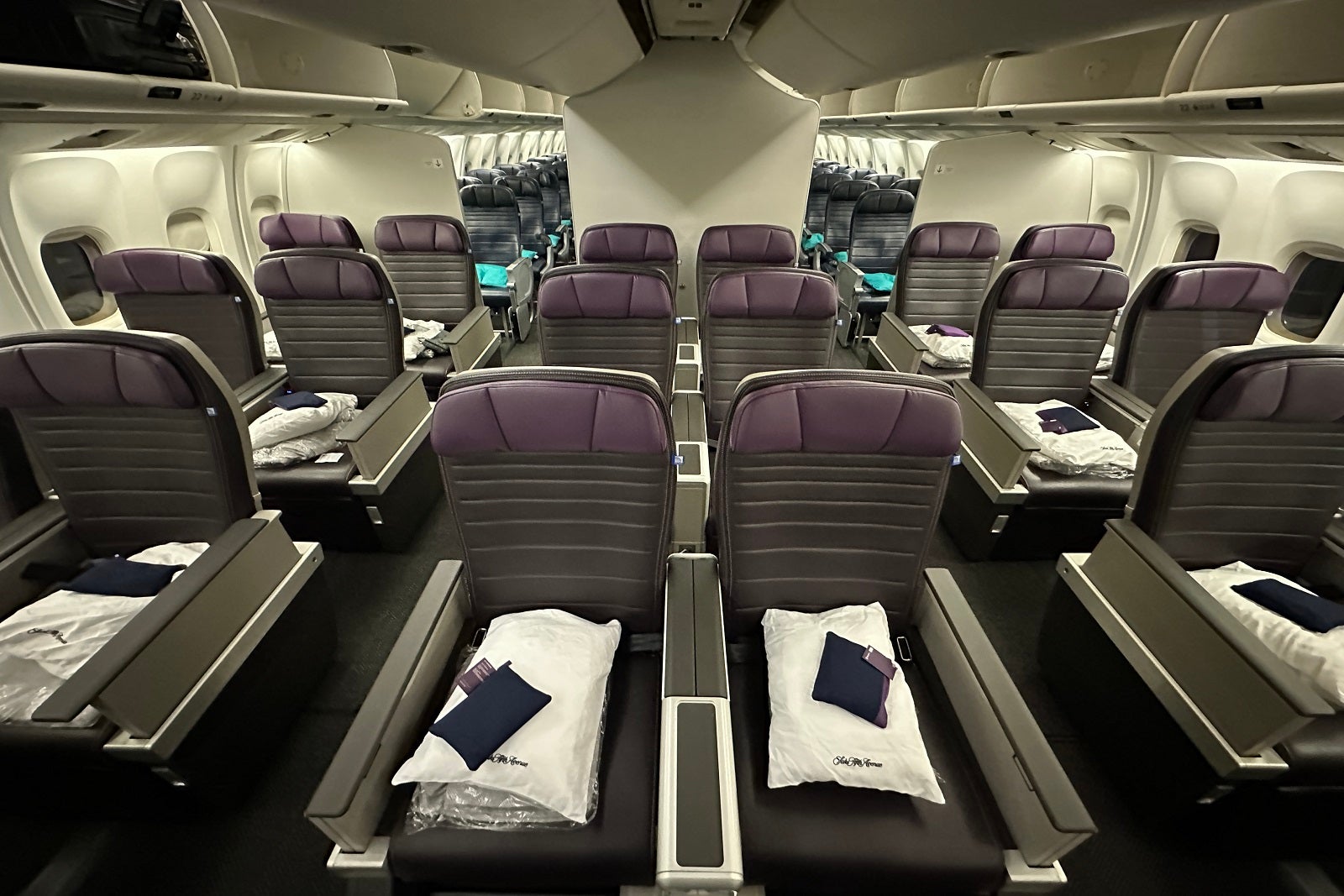 You are currently viewing Deal of the day: Round-trip premium economy flights to Italy for just 100K United miles