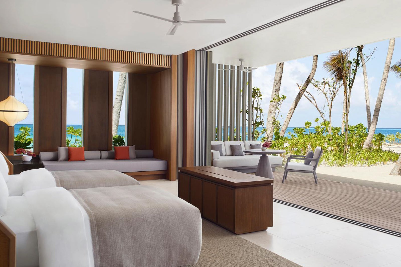 You are currently viewing The complete guide to earning Marriott elite status with credit cards