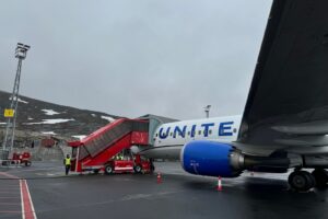 Read more about the article United Airlines connects the US to Greenland in historic new nonstop flight