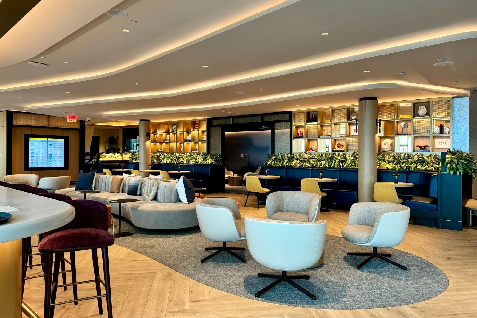 You are currently viewing The least expensive cards for airport lounge access