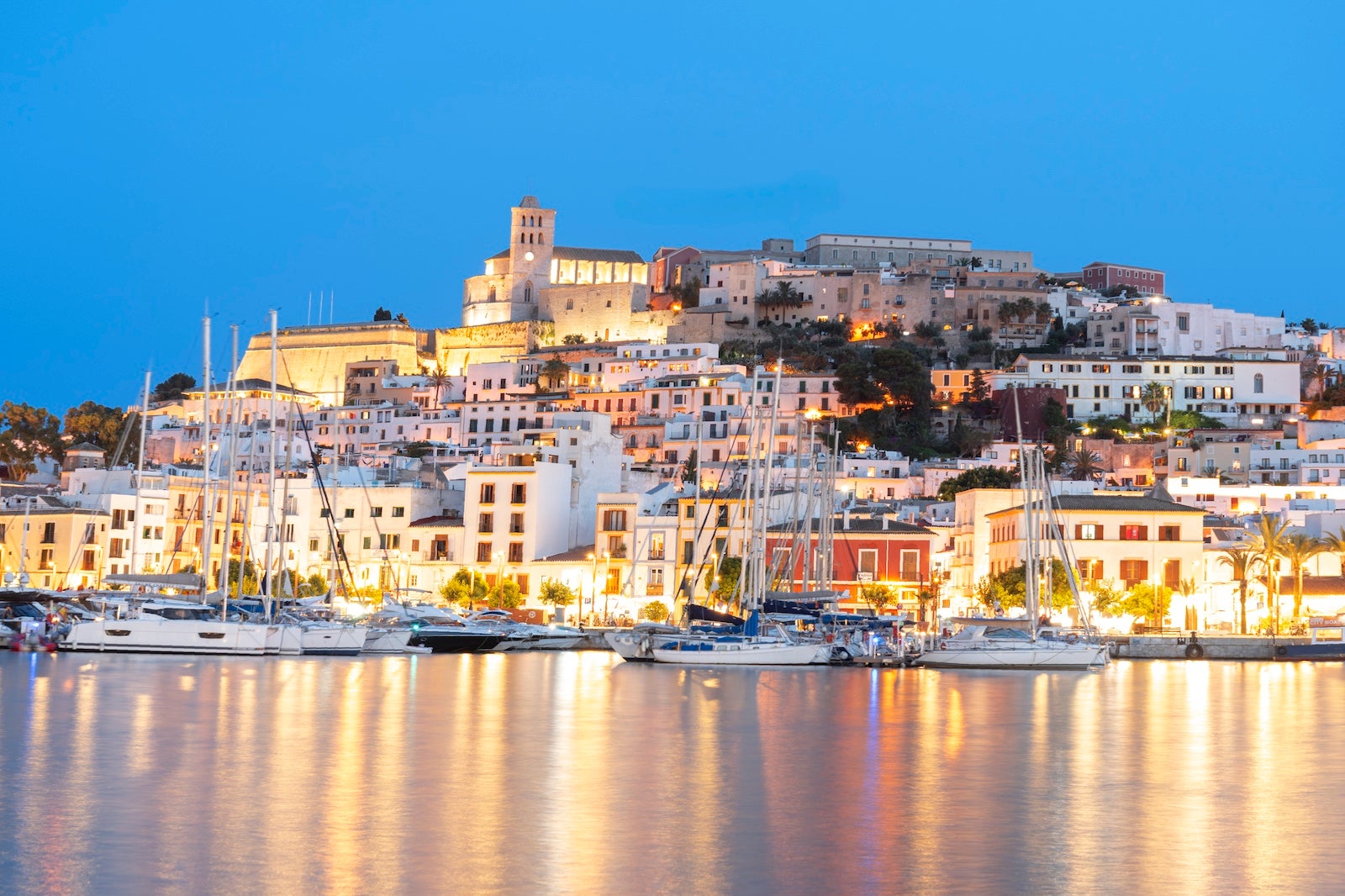 Read more about the article Delta to Ibiza, Malta or Sardinia? SkyMiles members to vote for newest European route