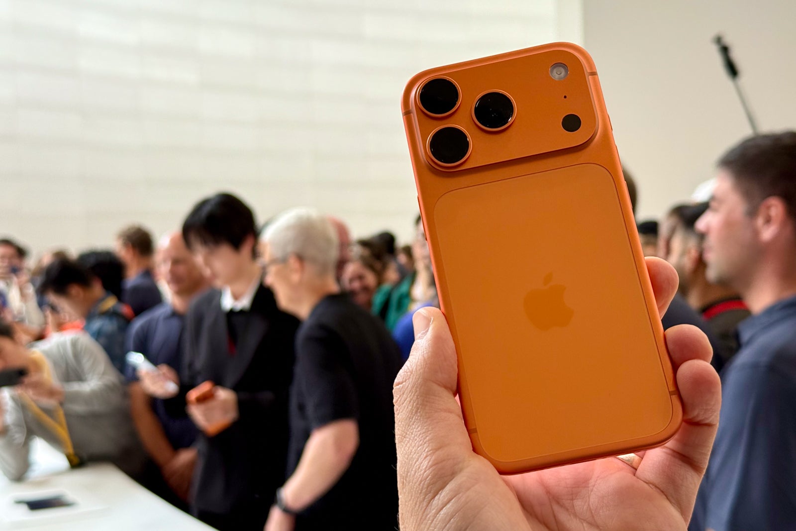 You are currently viewing Apple unveils new AirPods, iPhones and more — here’s what travelers need to know