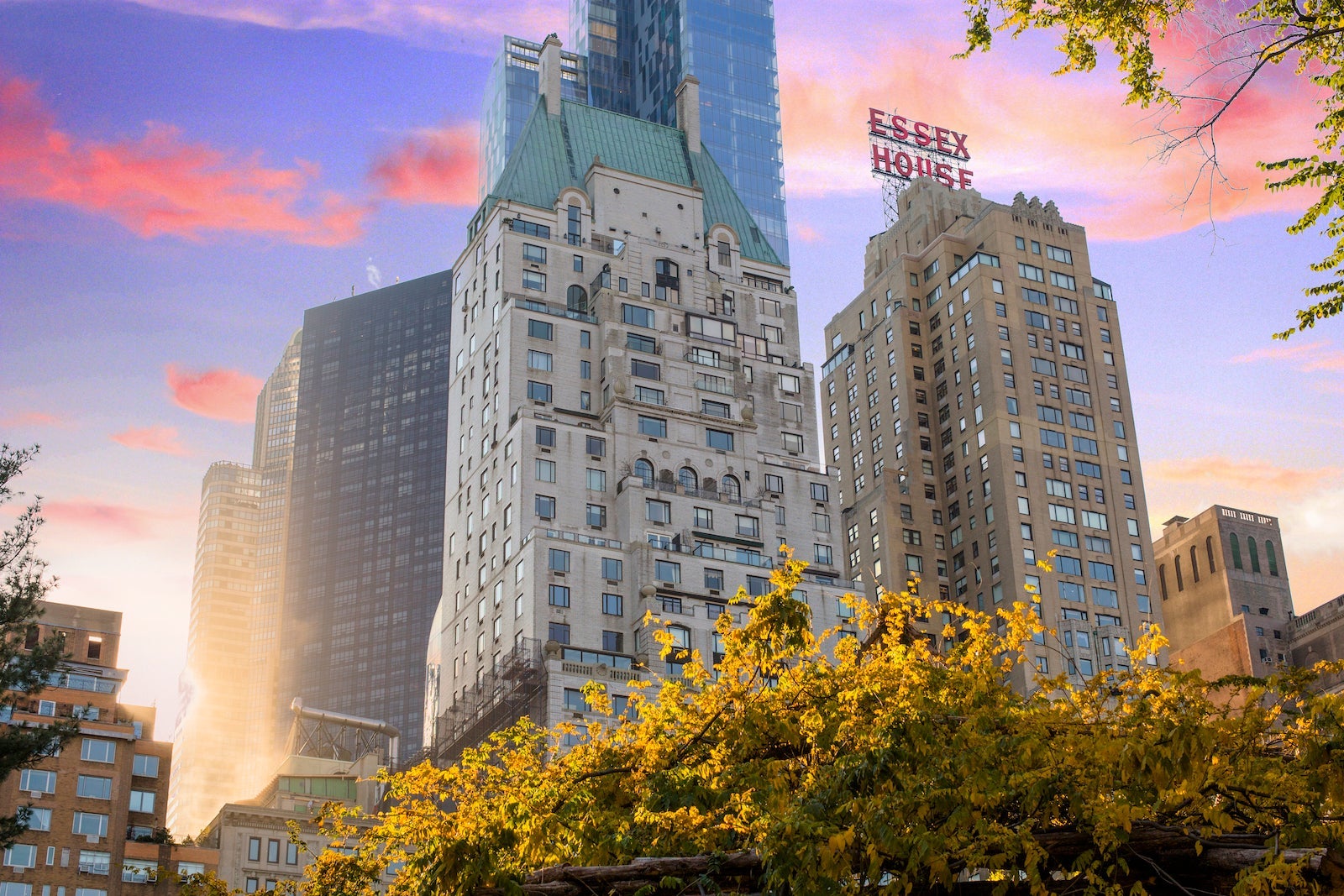 You are currently viewing 9 cool hotels for leaf peeping, from Central Park to the Rocky Mountains