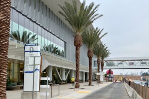 Read more about the article Alaska Airlines reveals 2 new cities, 13 routes in big shakeup at West Coast hubs