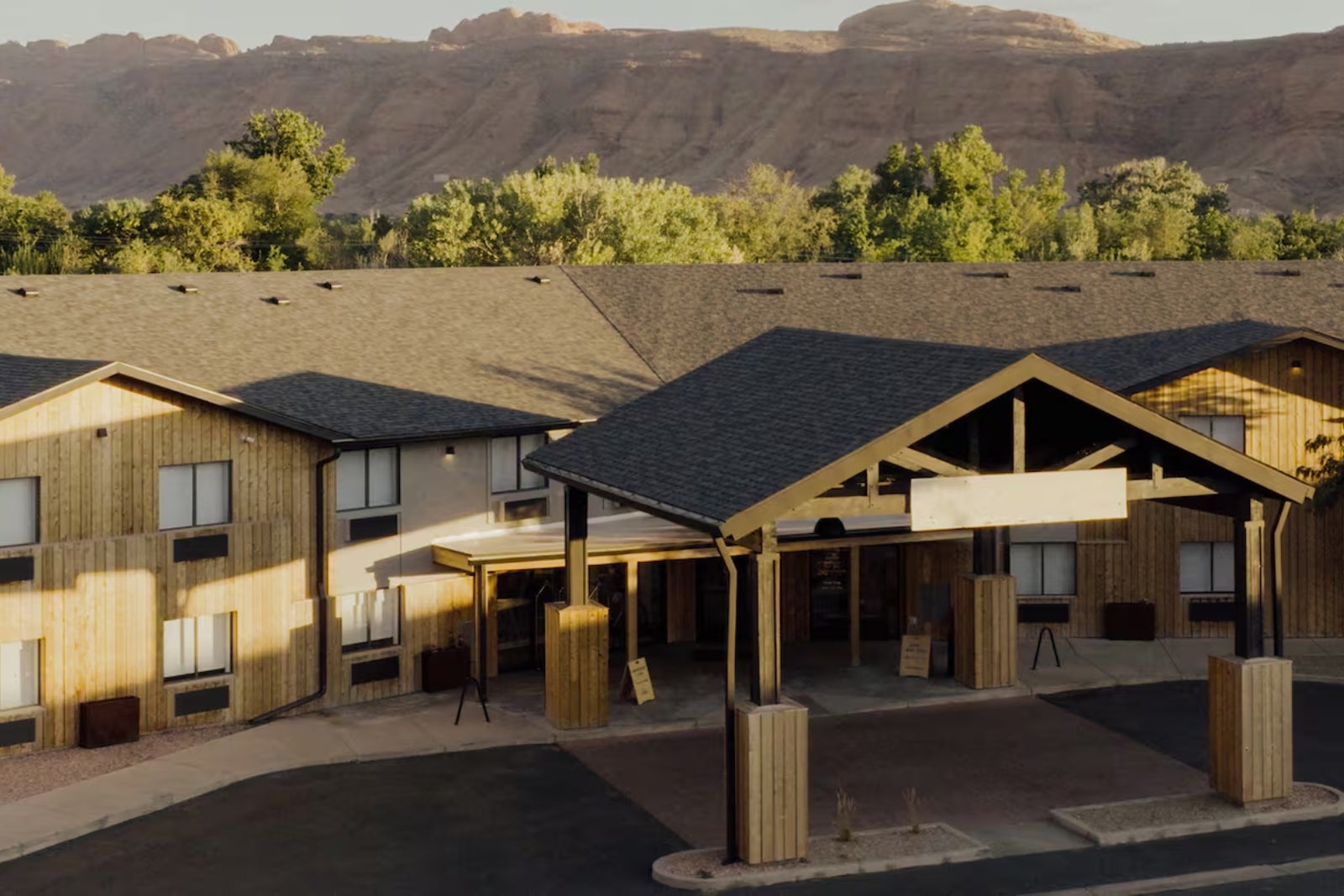 You are currently viewing Outset Collection by Hilton debuts in Moab — and we can’t believe how good the points rates are