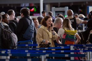Read more about the article Not again? Fears of long TSA lines return as Congress remains deadlocked