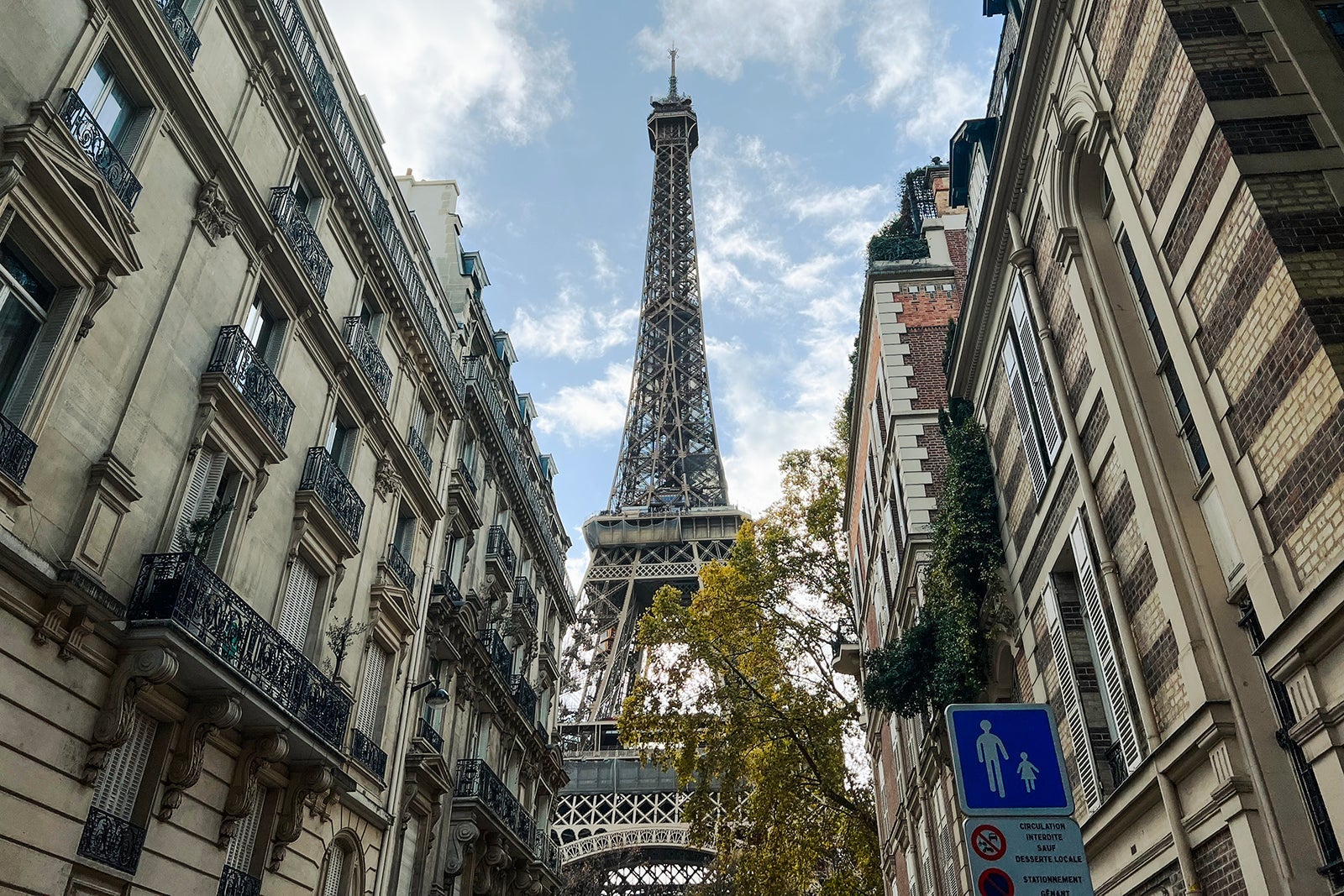 You are currently viewing Deal of the day: Book premium economy seats to Paris from 34,000 Chase points