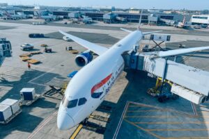 Read more about the article The best time to book flights for the cheapest airfare in 2026