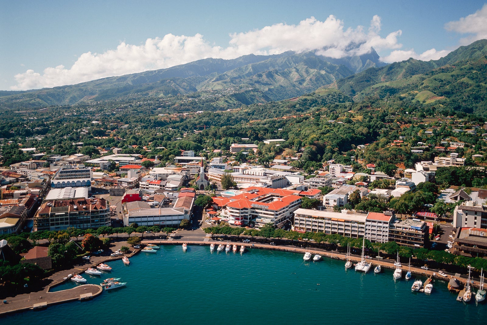 Read more about the article Deal of the day: Fly nonstop to Tahiti from 25,000 Capital One miles