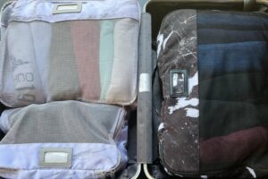 Read more about the article 5 travel packing tips to save space in your luggage