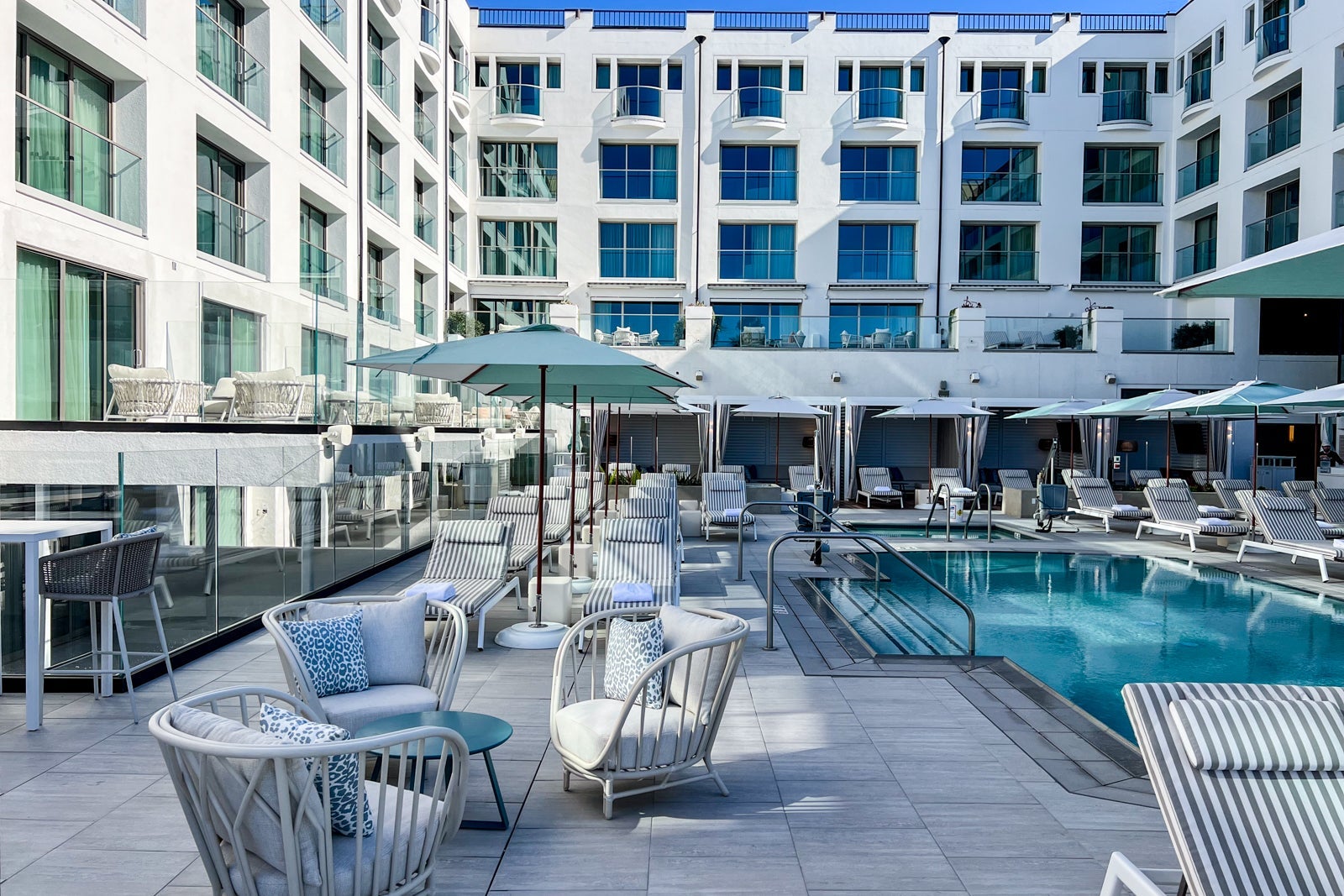 Read more about the article The best coastal hotels to visit during your next seaside getaway