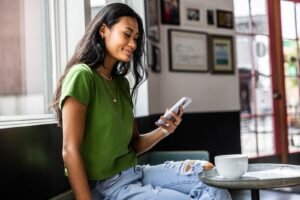 Read more about the article The best starter credit cards for 18-year-olds